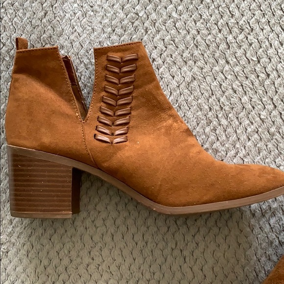 Tan booties - Picture 2 of 4
